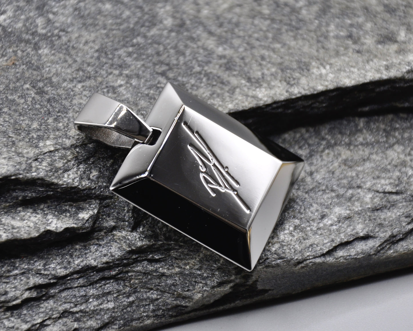 FS | PENDANT | SILVER